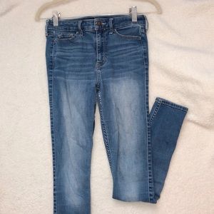 Hollister High Rise Jeans